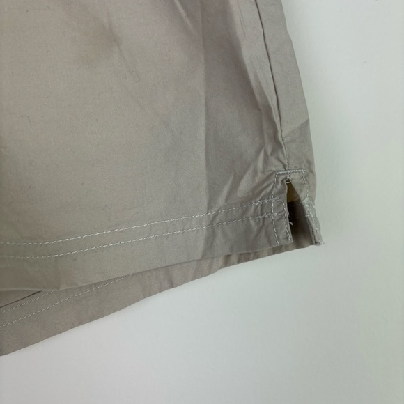 Columbia Women’s Shorts - Picture 6 of 11